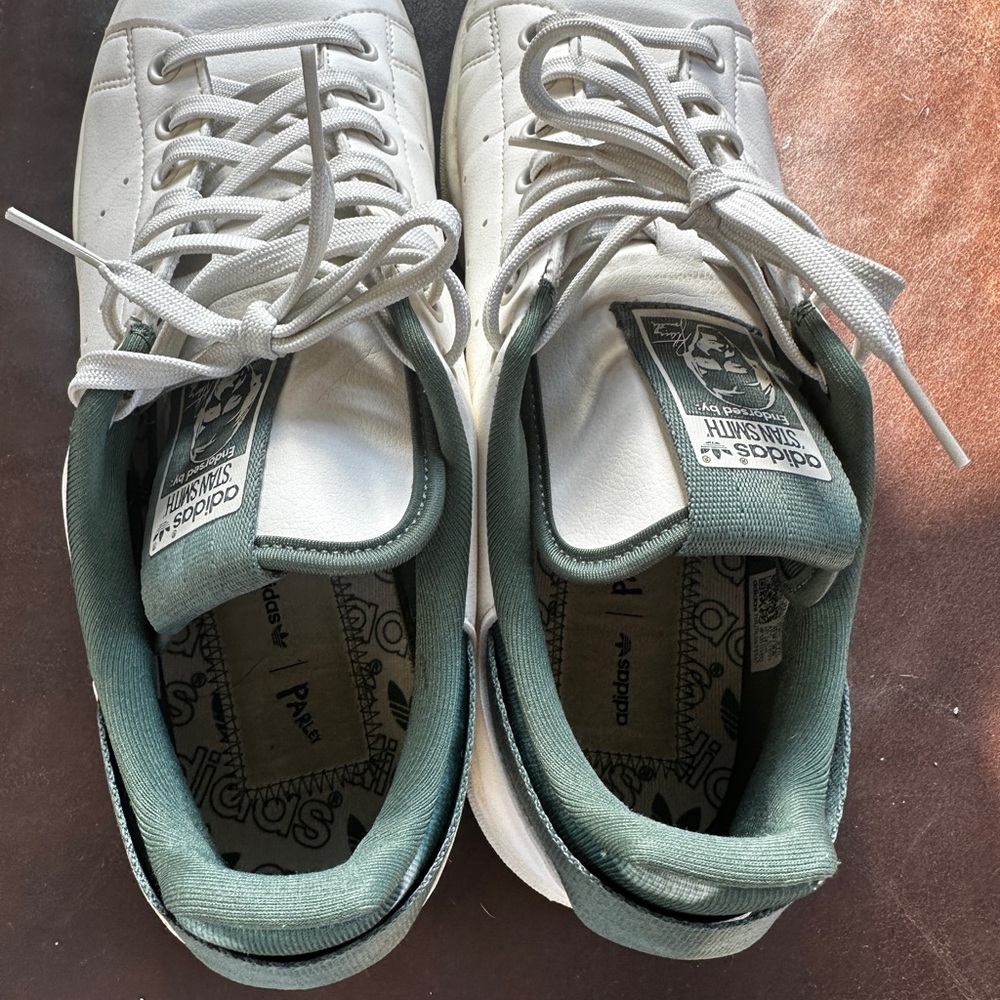 adidas Stan Smith White Leather Sneakers with Green Heel Tab Size 10 - Picture 5 of 10